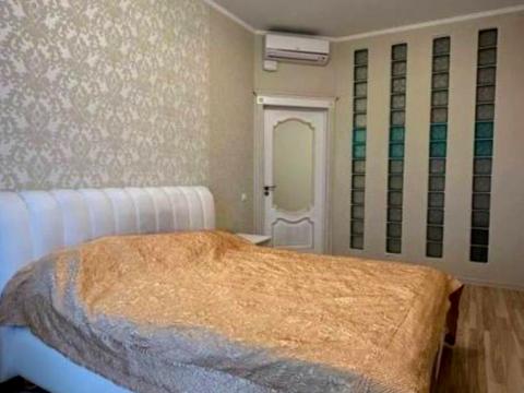 квартира по адресу Кловский спуск, 7a