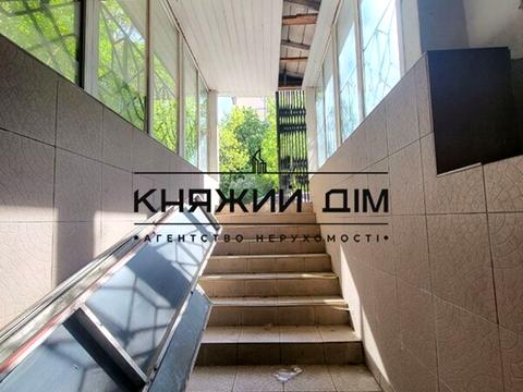 коммерческая по адресу Клиническая ул., 23/25