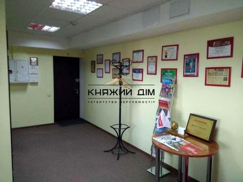 комерційна за адресою Княжий Затон вул., 21