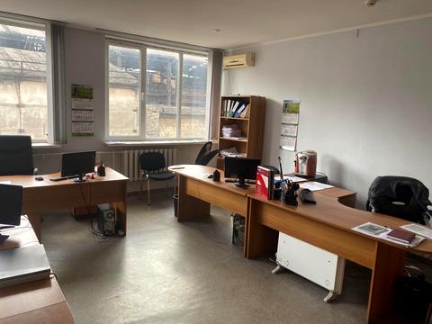 коммерческая по адресу Домобудівна, 8