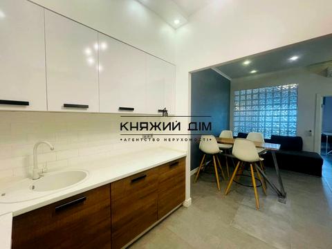 квартира за адресою Андрія Верхогляда вул. (Михайла Драгомирова), 11