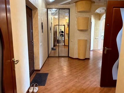 квартира по адресу Степана Бандери ул., 9/1