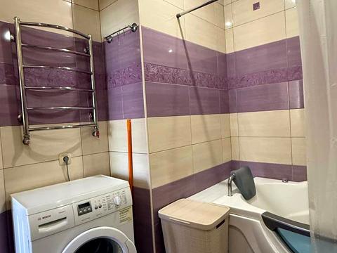квартира по адресу Степана Бандери ул., 9/1