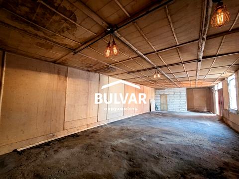 комерційна за адресою Мар'їнська вул., 20