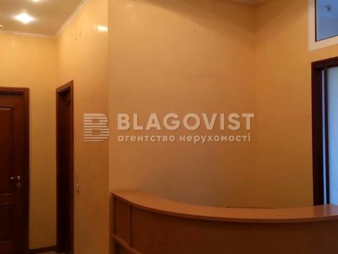 комерційна за адресою Банкова вул., 12