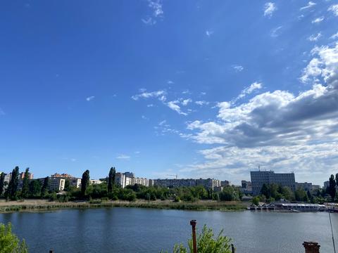 участок по адресу Набережна, 20