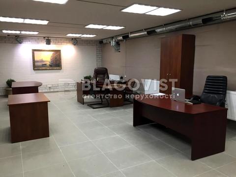 комерційна за адресою Залізничне шосе, 2А