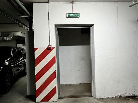 паркоместо по адресу Юлии Здановской ул. (Ломоносова), 73-Ж
