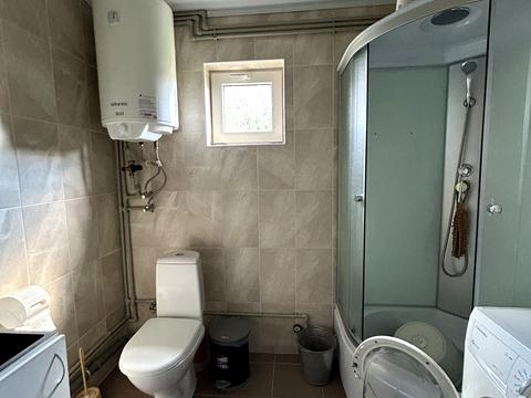 коммерческая по адресу Кругликова ул., 1