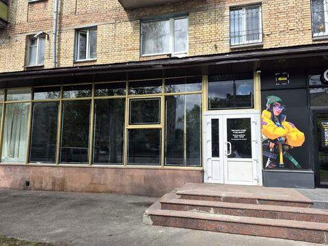 коммерческая по адресу Леонида Каденюка просп. (Юрия Гагарина), 13