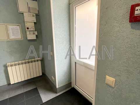 комерційна за адресою Заводська вул., 8
