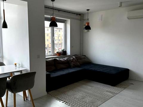 квартира за адресою Андрія Мельника вул., 10 к2