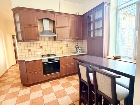 квартира за адресою Героїв Майдану вул. (Гвардійська), 16