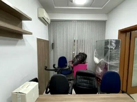 комерційна за адресою Велика Арнаутська вул., 105