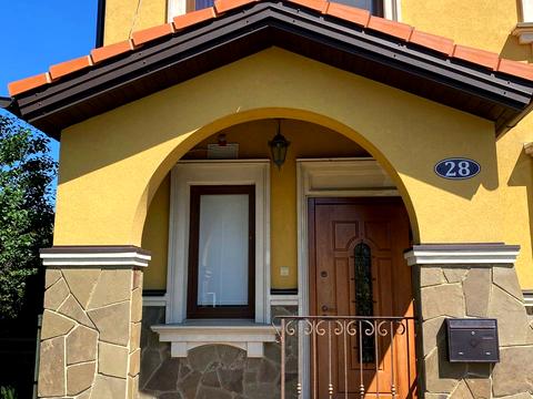 дом по адресу проїзд Богатирський, 28
