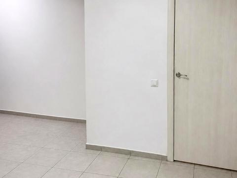 комерційна за адресою Галицька вул., 32