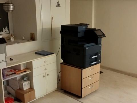 комерційна за адресою Новосельського вул., 108