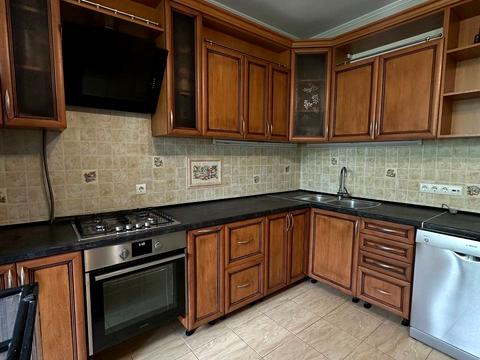 квартира за адресою Степана Бандери вул., 10Б
