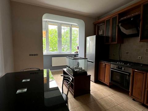 квартира за адресою Степана Бандери вул., 10Б