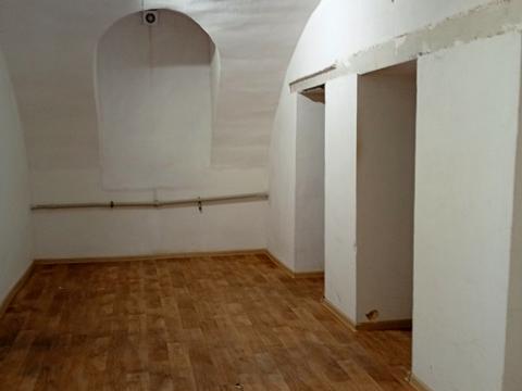 комерційна за адресою Європейська пл. (Катерининська), 4