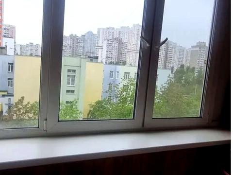 квартира за адресою Лариси Руденко вул., 8