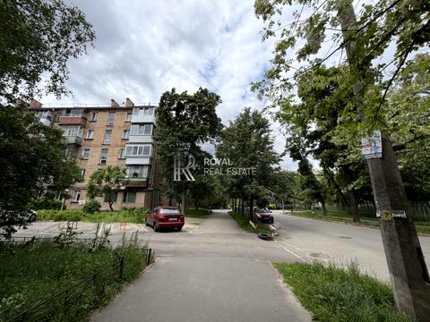 квартира по адресу Салютная ул., 18/16