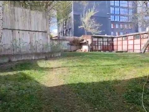 комерційна за адресою Нижньоюрківська вул., 39а