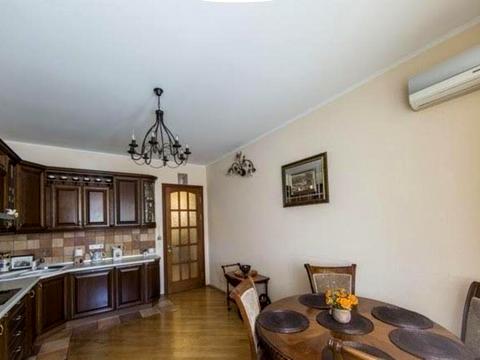 квартира за адресою Панаса Мирного вул., 12