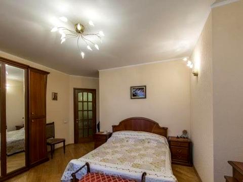 квартира за адресою Панаса Мирного вул., 12