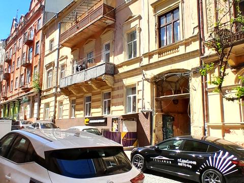 квартира по адресу Александра Доброго ул., 9