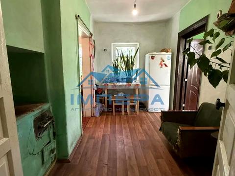 дом по адресу с. Вацы, Центральна, 1