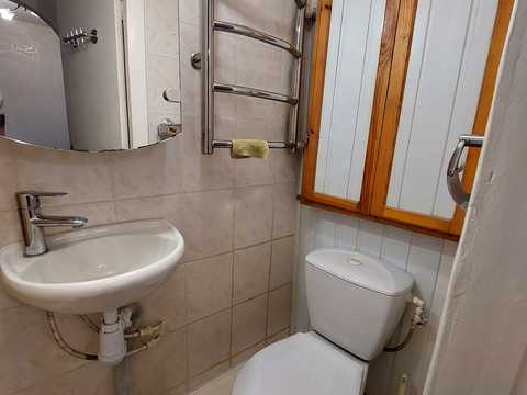 квартира за адресою Зодчих вул., 64