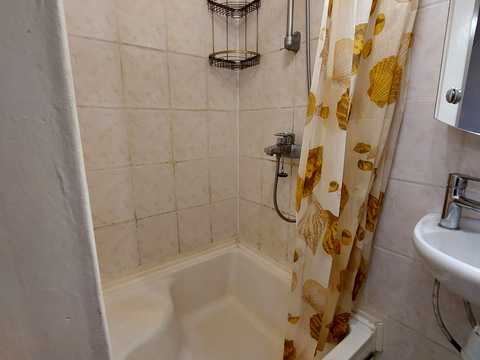 квартира за адресою Зодчих вул., 64