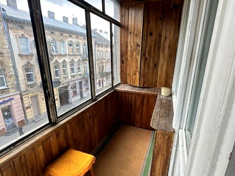 квартира за адресою Шпитальна вул., 20а