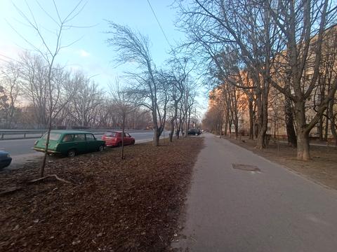 коммерческая по адресу Романа Ратушного ул. (Волгоградська), 33