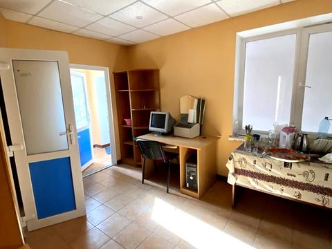 коммерческая по адресу Гайдамацкая ул. (Марфи Струтинської), 41
