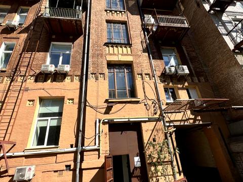 комерційна за адресою Євгена Чикаленка вул. (Пушкінська), 14
