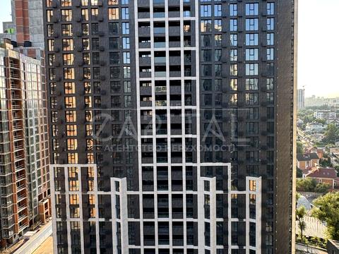 паркоместо по адресу Андрея Верхогляда ул. (Михайла Драгомирова), 30