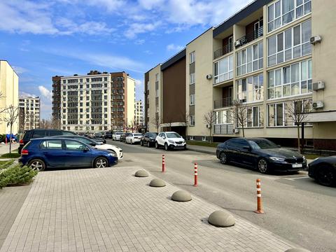 комерційна за адресою Юнацька вул., (Будинок Smart 11)