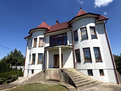 будинок за адресою Єднання, 1