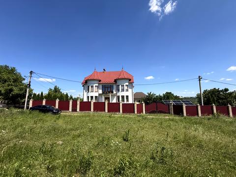 будинок за адресою Єднання, 1