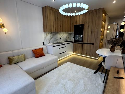 квартира за адресою Романа Левицького вул., 4