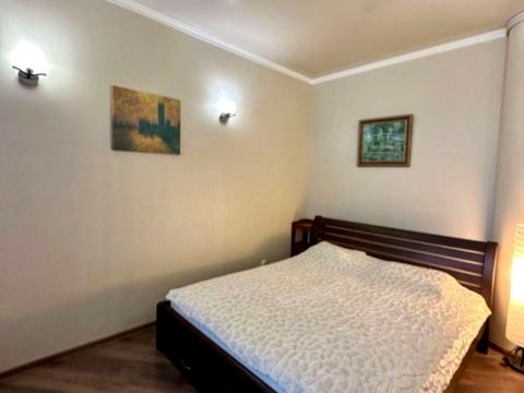 квартира за адресою Отакара Яроша пров., 12а