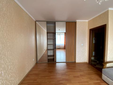 квартира за адресою Академіка Ющенка вул., 16