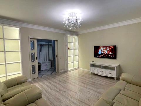 квартира за адресою Співдружності вул., 1