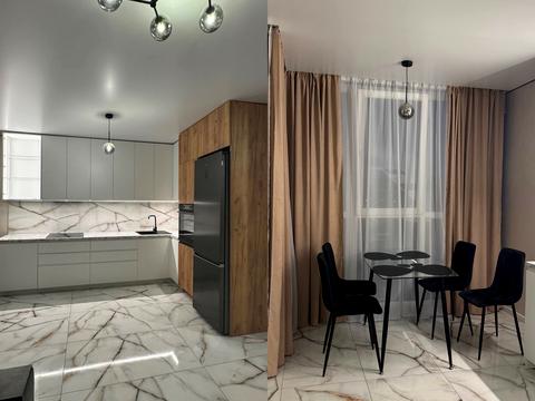 квартира за адресою Космічна вул., 5