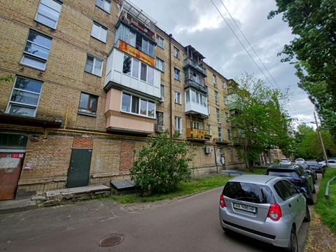 квартира за адресою Леоніда Каденюка просп. (Юрія Гагаріна), 15