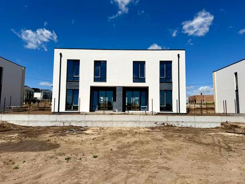 дом по адресу Кулика і Гудачека ул. (Макарова)
