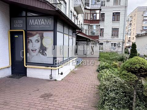 комерційна за адресою Січових Стрільців вул. (Артема), 42