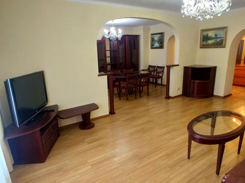 квартира за адресою Драгоманова вул., 44-А